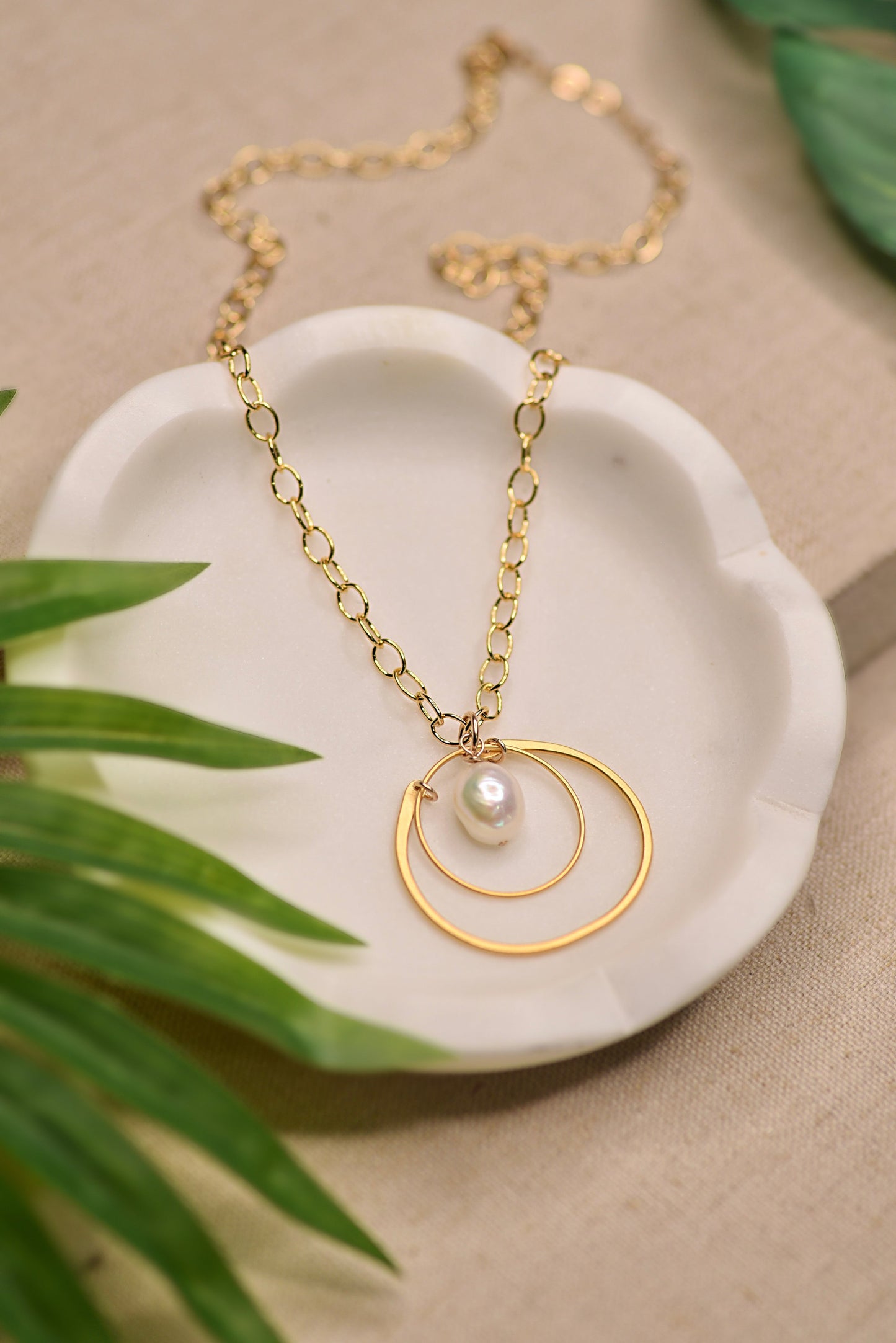 The Isla Necklace: Freshwater Pearl